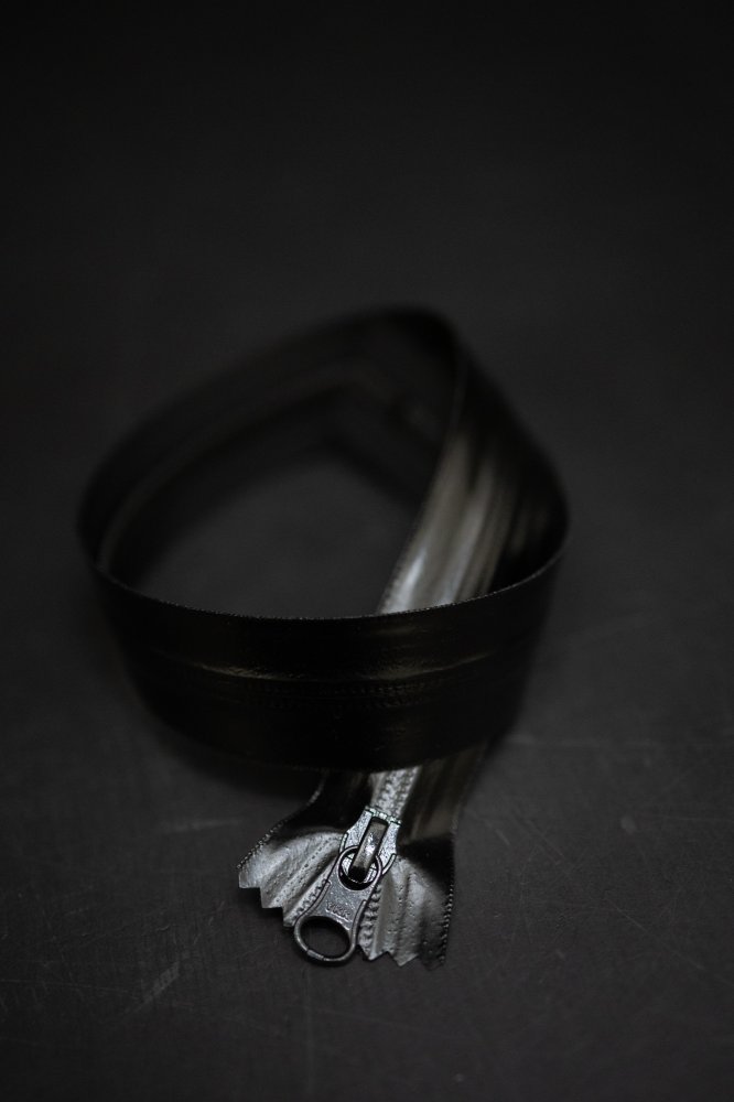 water repellent ykk 70cm zip