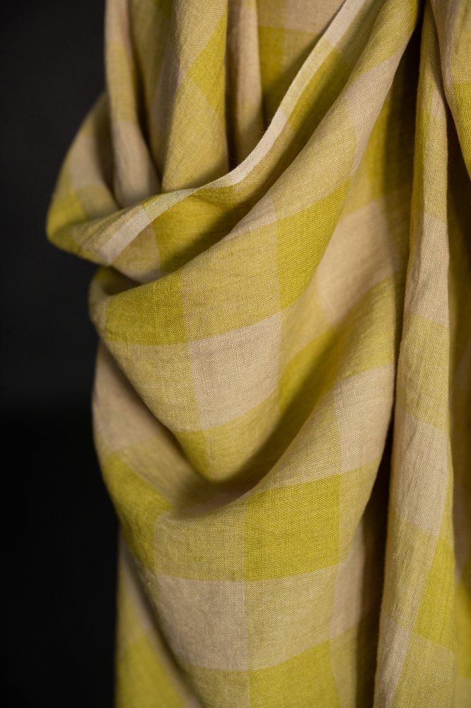 Remnant (European Laundered Linen Check Frosted Posset)