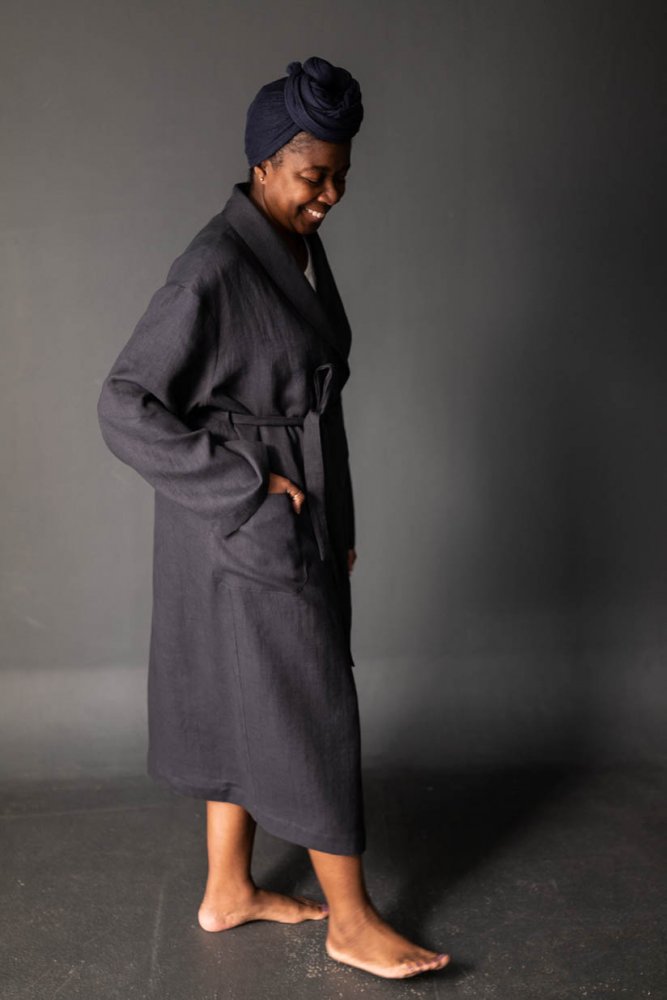 Scuttle Black 185