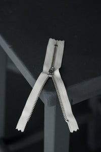 16cm Zip (Landgate)