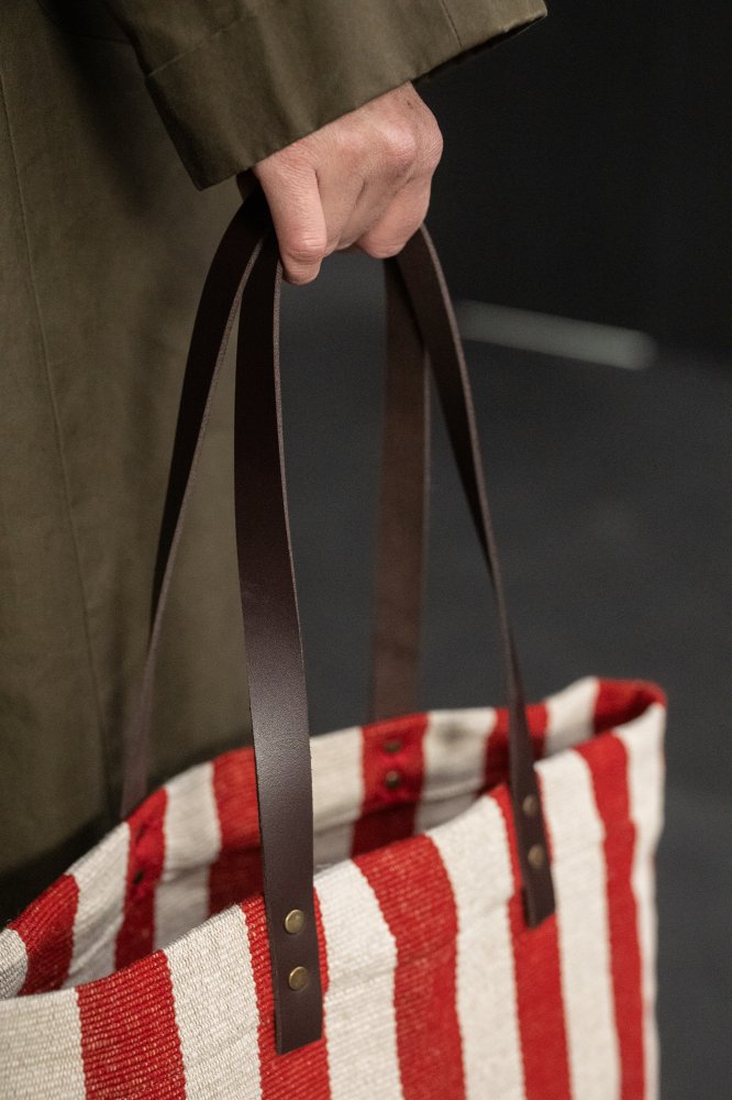 The Runner Tote Bag PDF