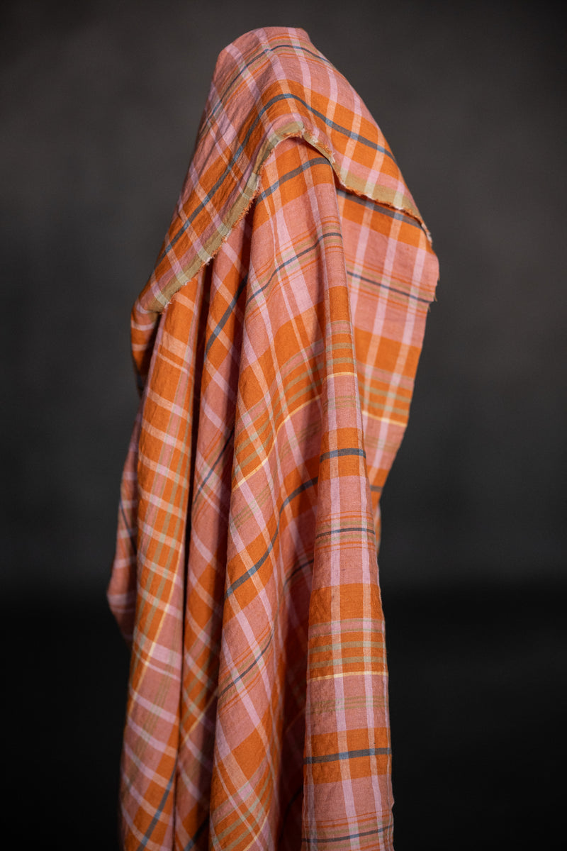 European Laundered Linen - Daphne Check