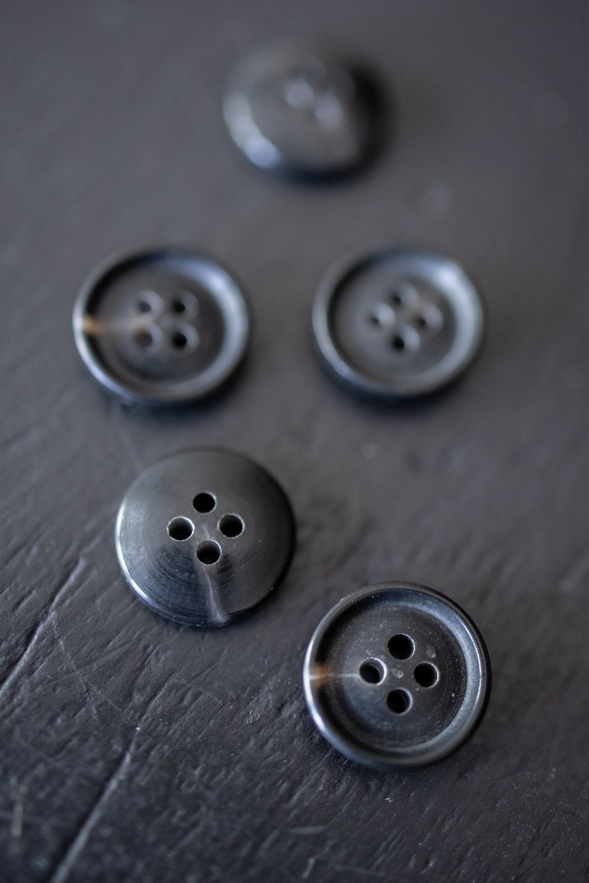 Semi Mottled Button - Dark Brown
