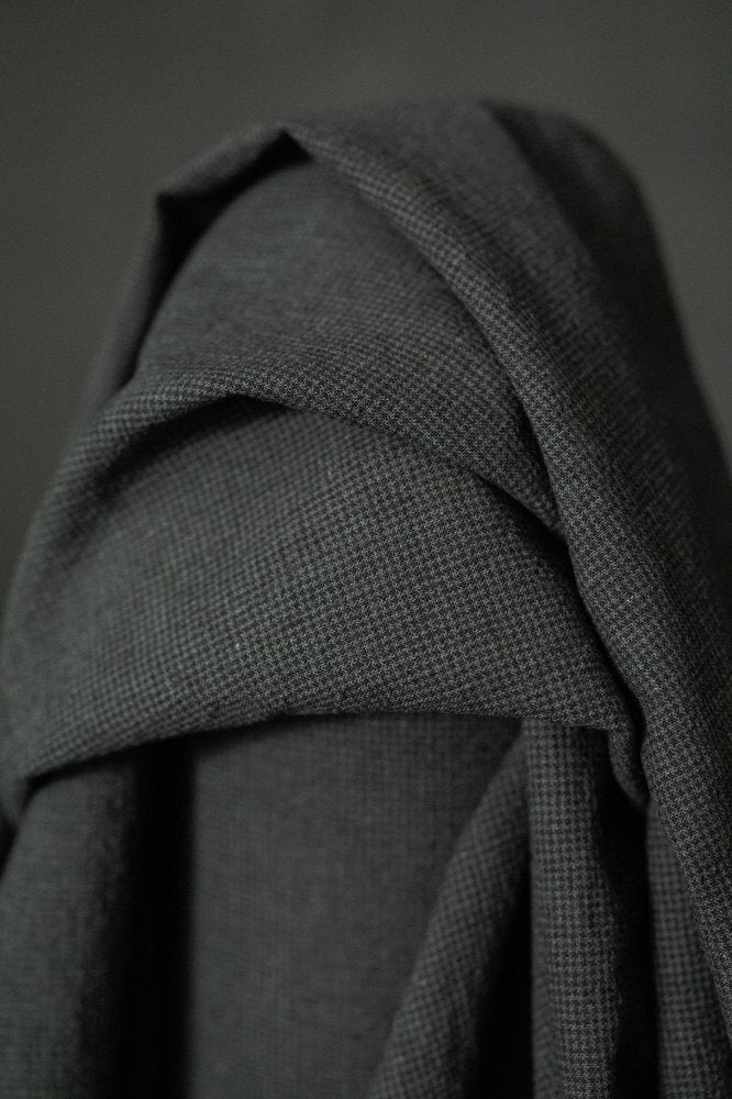 green puppytooth crinkle cotton 