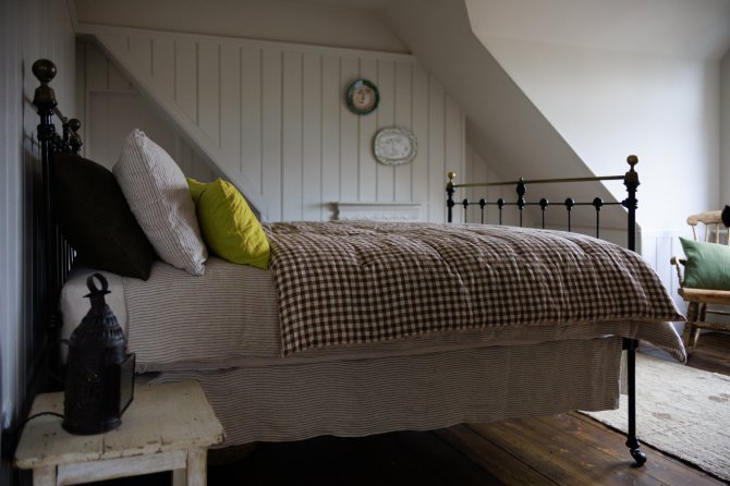 The Quilt & Sofa/Bed Topper PDF